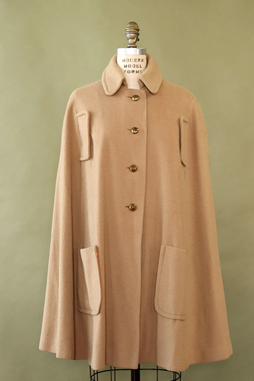 Adrien & Emilie Camel Cape XS-M