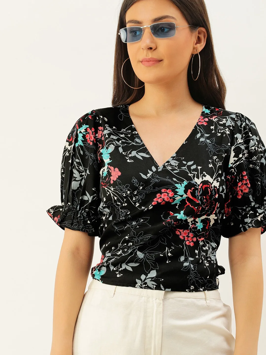 Berrylush Women Black Floral Printed Crop Wrap Top