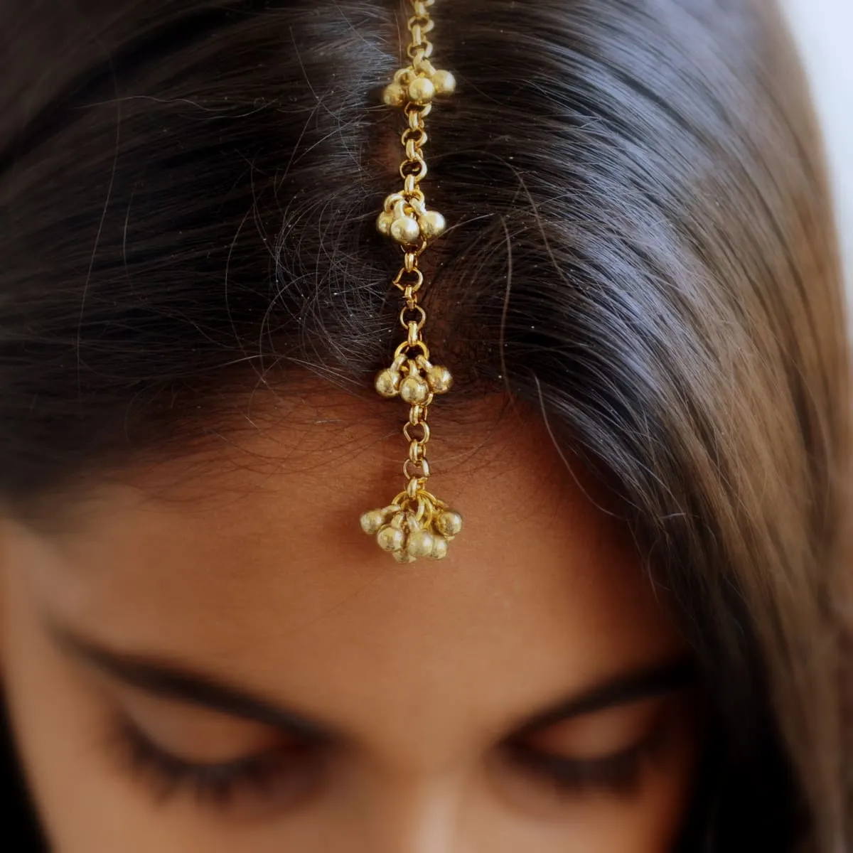 Gold Maang Tikka and small Jhumki Earrings Set for girls, Traditional Matha Patti Headpiece for Indian Wedding, simple ethnic Rajasthani jewellery